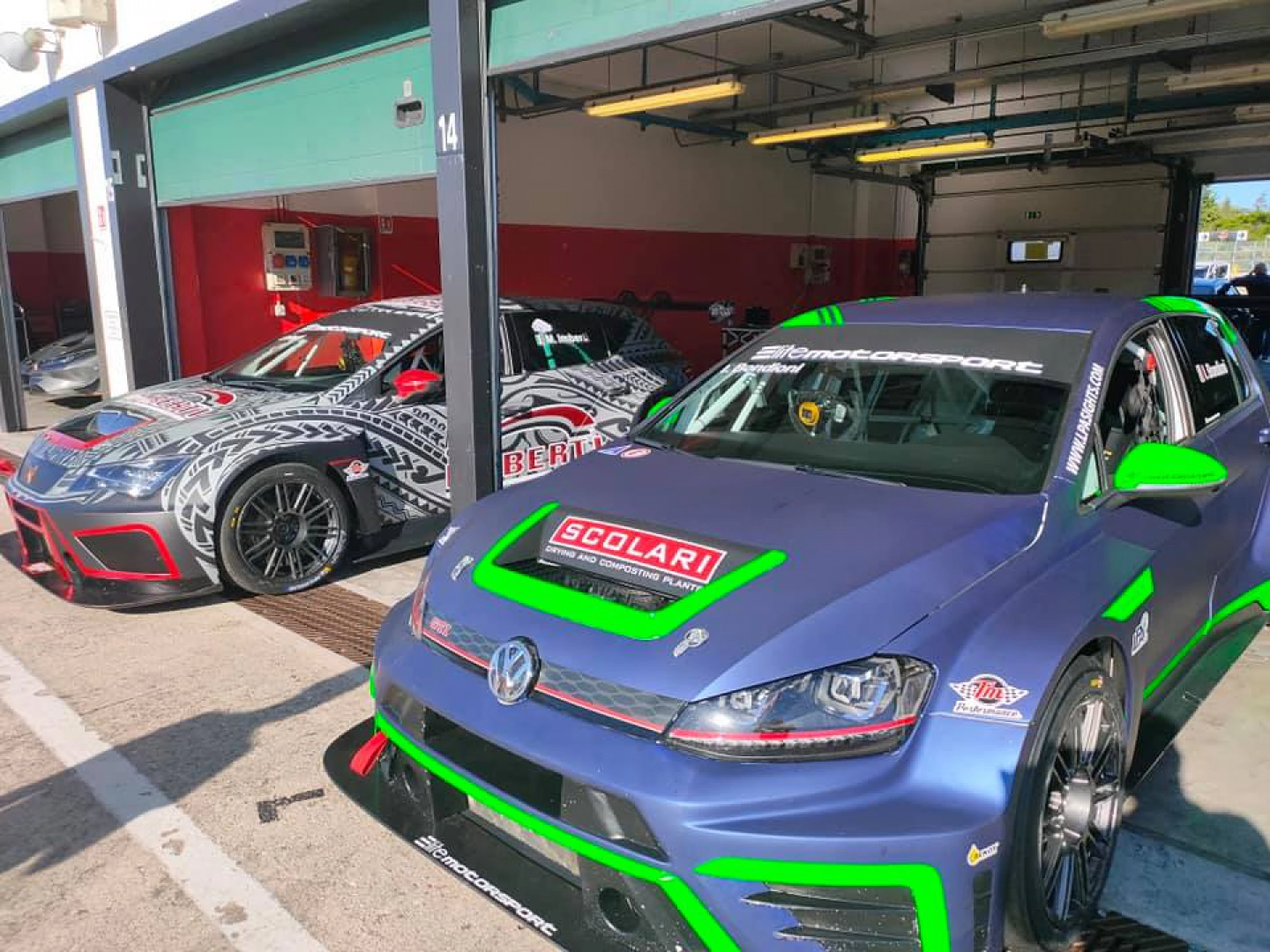 Garage & Team - Photo 5