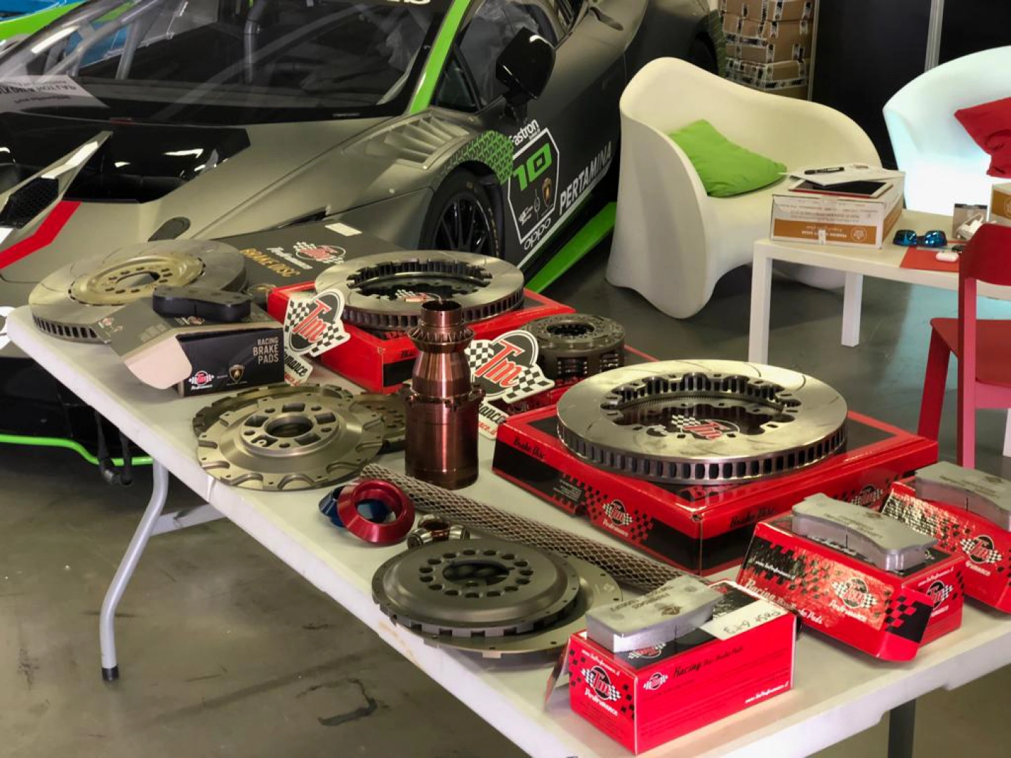 Components & Production - Photo 2